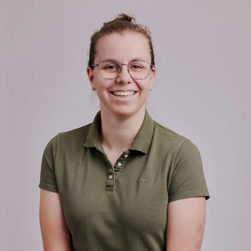 Claudia Coster, Data Analist
